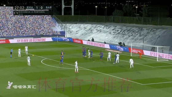 西甲-本泽马克罗斯破门卡塞米罗染红 皇马2-1巴萨 西甲-本泽马克罗斯破门卡塞米罗染红 皇马2-1巴萨