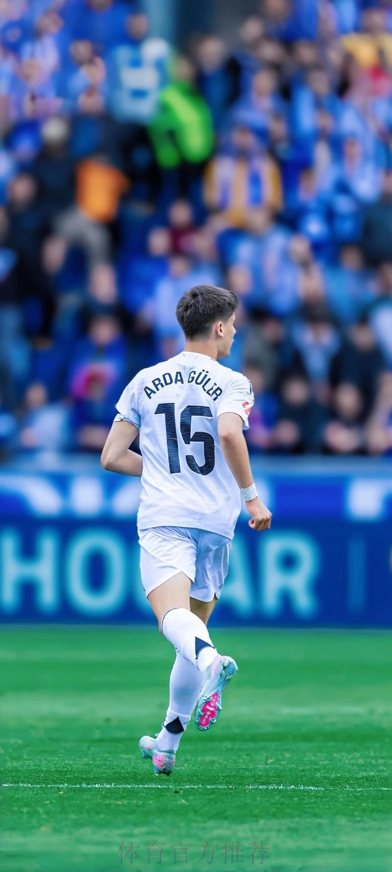 前国脚：去皇马是阿拉巴梦想 也将面对很大压力